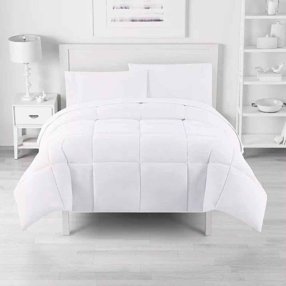 The Big One White‎ Down Alternative Reversible Comforter Full Queen 86x86